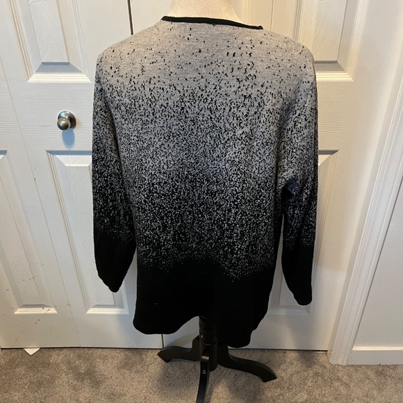 Contemporarie size L cardigan - Picture 7 of 14